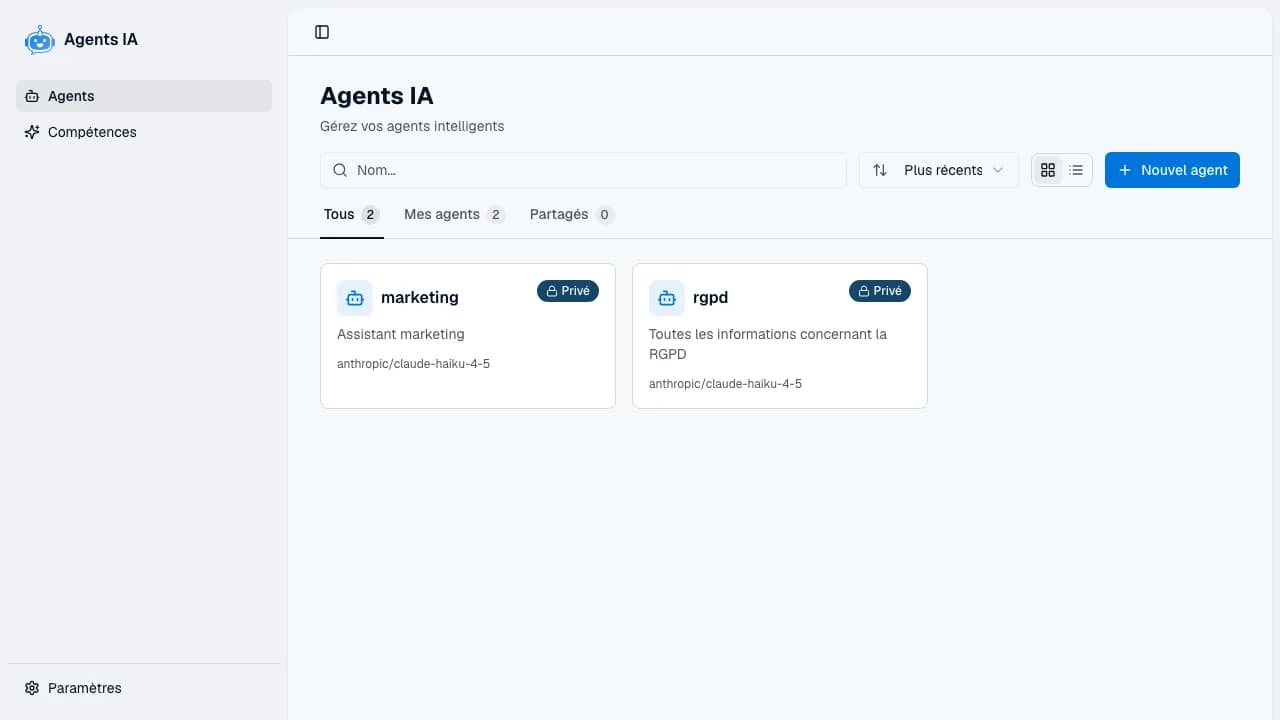 Agents IA — liste des agents par onglets (Mes agents / Partagés / Tous)
